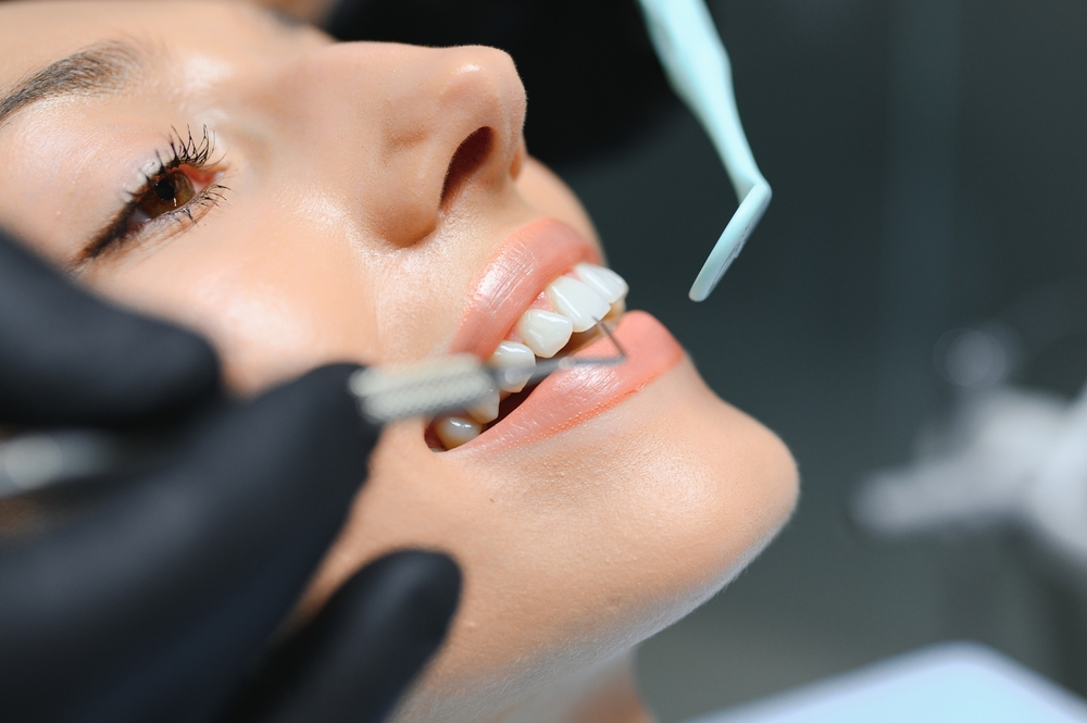 How to Choose the Right Cosmetic Dentist: Key Factors to Consider